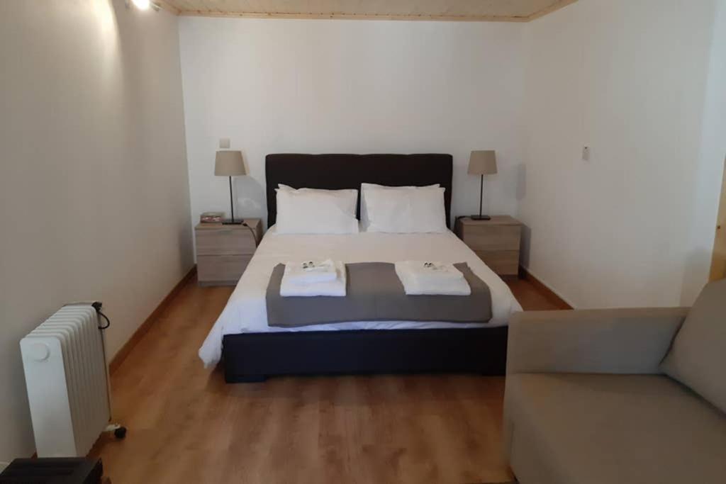 Aurora Papas Apartamento Provesende Exterior foto